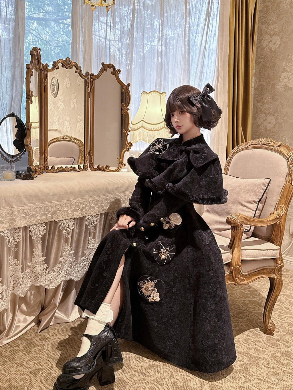 Yi Mu Hu Tao Black Embroidered Waist Cinch Cloak Chinese Style Women's Velvet Long Sleeve Op