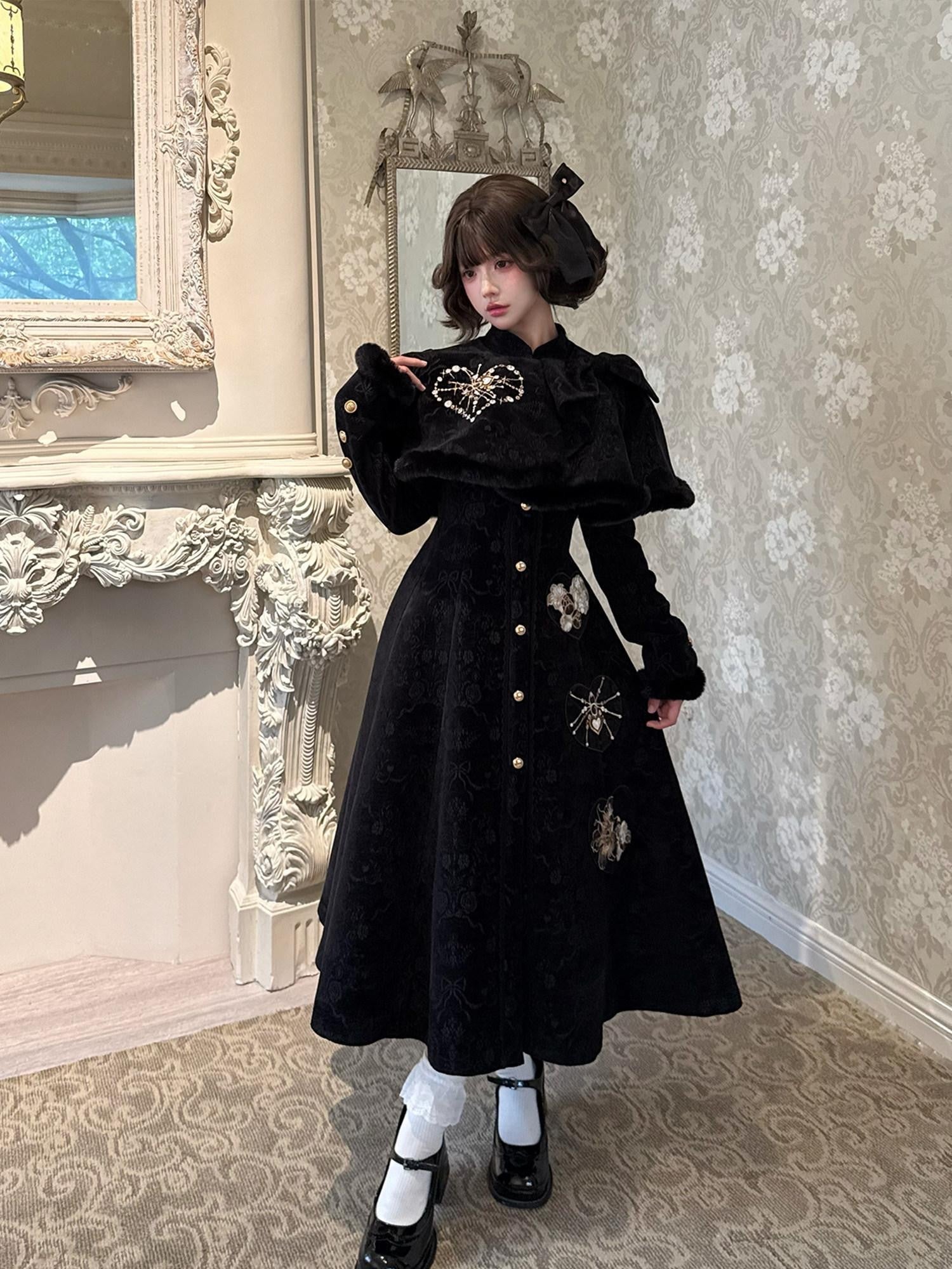 Yi Mu Hu Tao Black Embroidered Waist Cinch Cloak Chinese Style Women's Velvet Long Sleeve Op