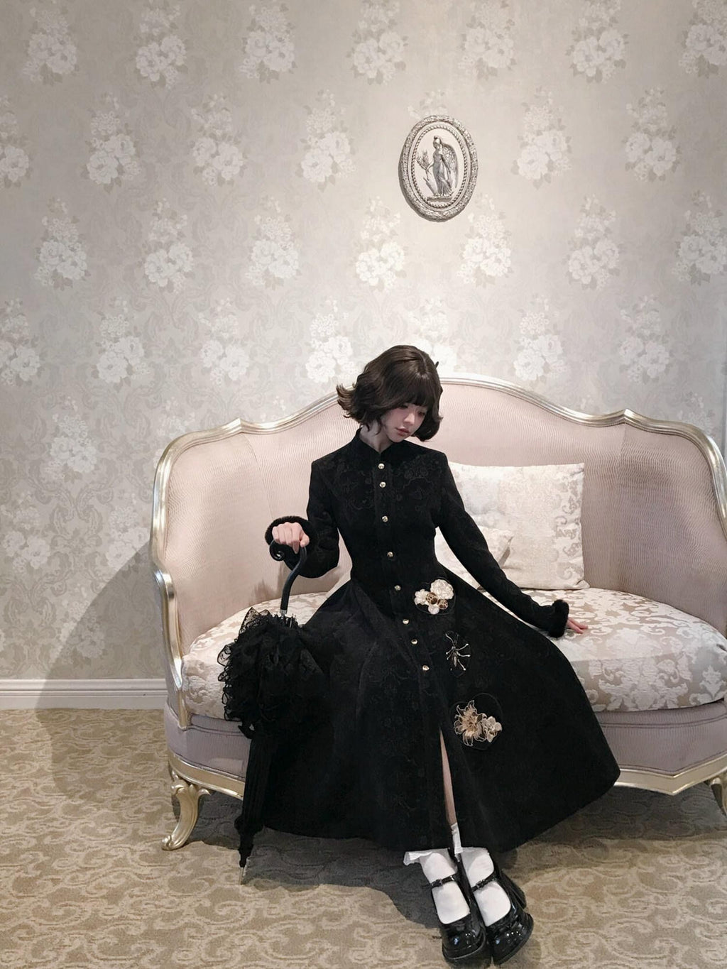 Yi Mu Hu Tao Black Embroidered Waist Cinch Cloak Chinese Style Women's Velvet Long Sleeve Op