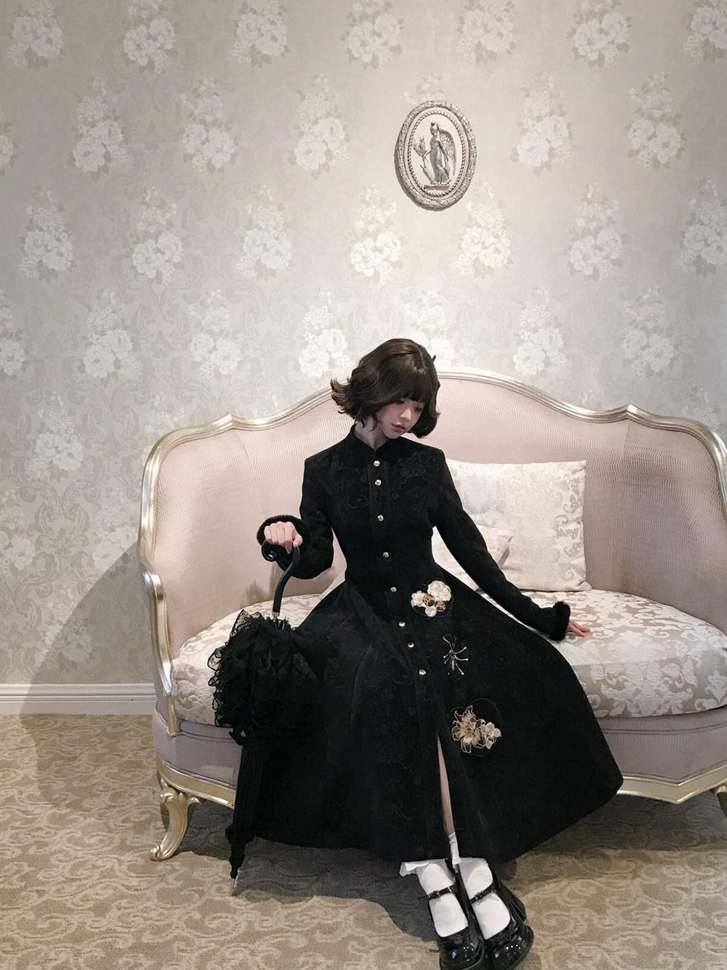 Yi Mu Hu Tao Black Embroidered Waist Cinch Cloak Chinese Style Women's Velvet Long Sleeve Op