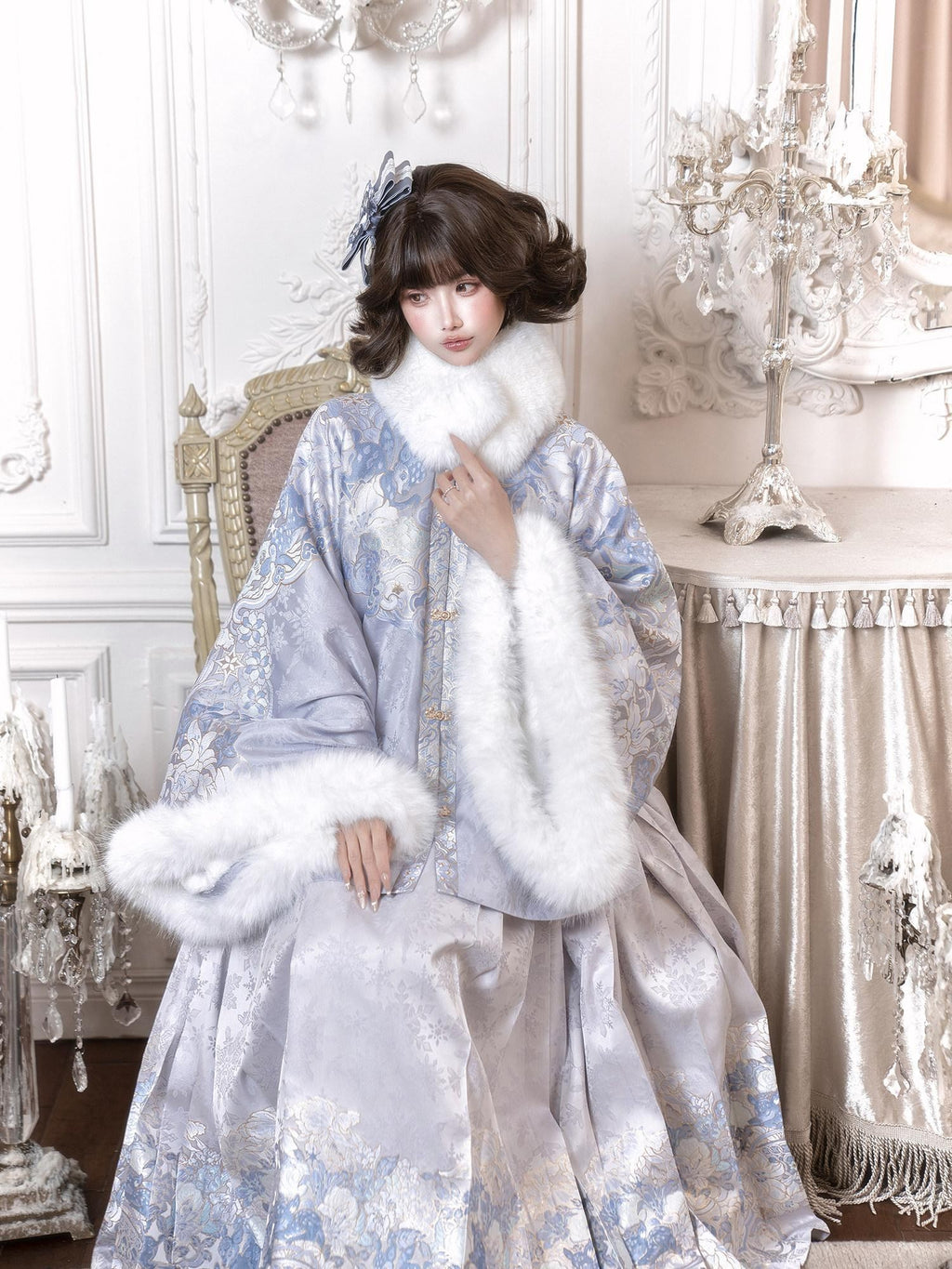 Yi Mu Hu Tao Brocade Cloud Woven Gold Horse Ming Women's Fleece Lined Skirt Sets
