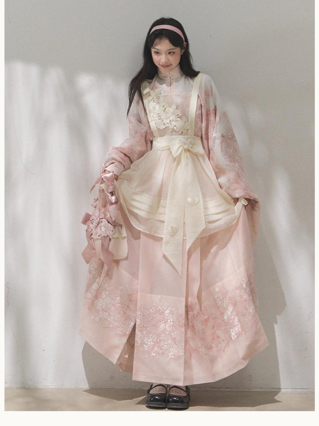 Yi Mu Hu Tao Cloud Shoulder Floral Cross Front Jacket Mamian Skirt Women's Skirt Sets