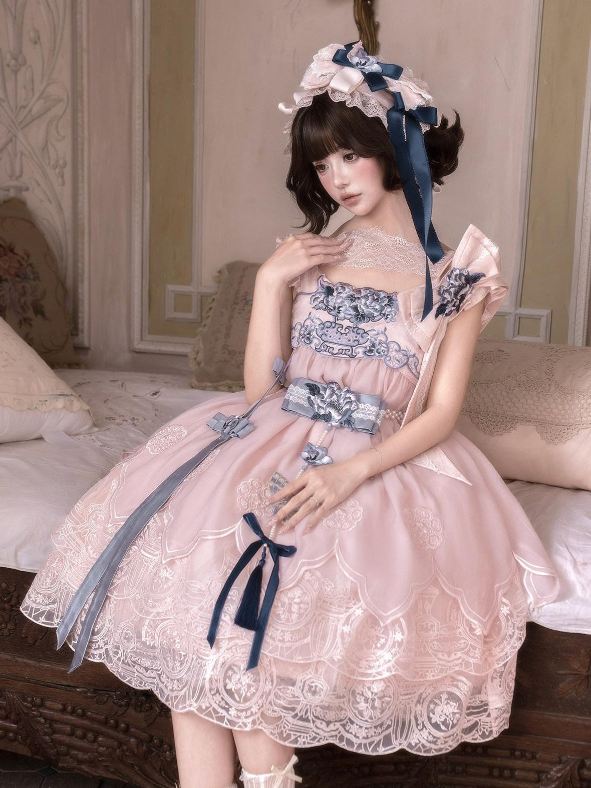 Yi Mu Hu Tao Pink Celadon Blue Porcelain Embroidered Tassel Women's Jsk / Jumper Skirts