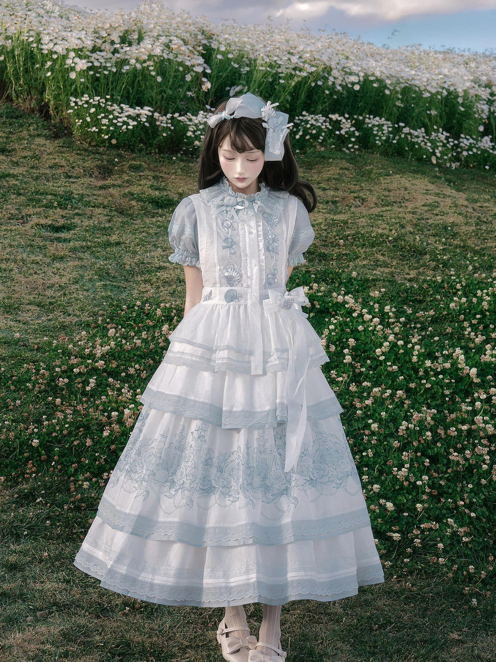 Yi Mu Hu Tao Seashell Embroidered Bib Tiered Cake Women's Tencel Jsk / Jumper Skirts