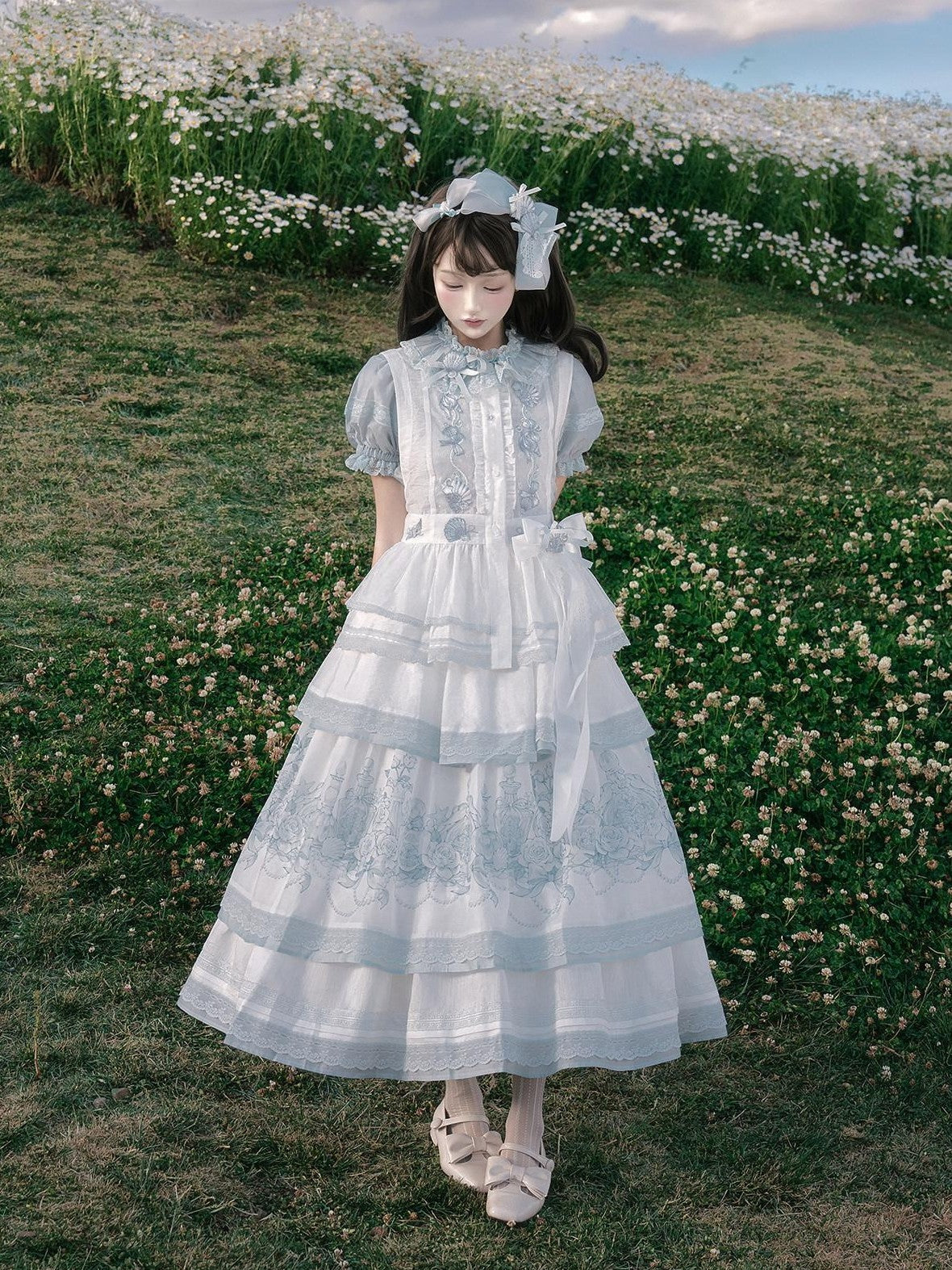 Yi Mu Hu Tao Seashell Embroidered Bib Tiered Cake Women's Tencel Jsk / Jumper Skirts