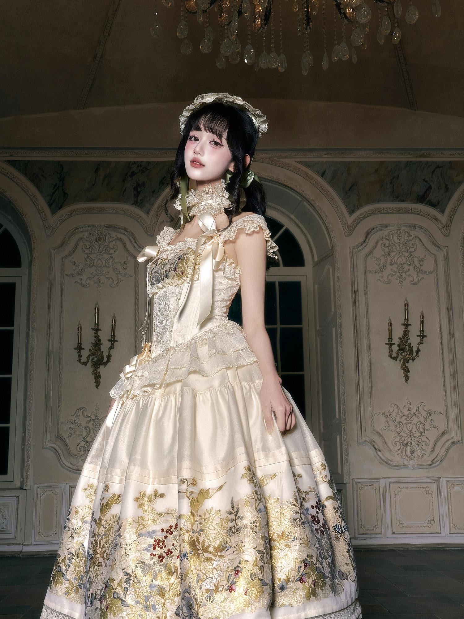 Yi Mu Hu Tao Vintage Fishbone Corset Floral Applique Women's Embroidered Lace Skirt Sets