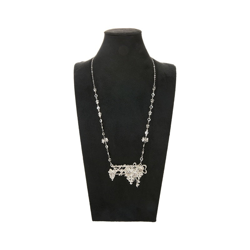 Zhong_Xia_Wu_Yu_Loire_Vineyard_Classic_Frame_Embroidered_Grape_Motif_Women's_Accessories_1059831709829_MISSTT