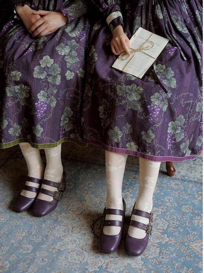 Zhong Xia Wu Yu Loire Vineyard Classical Frame Print Women's Knit Skirt Sets