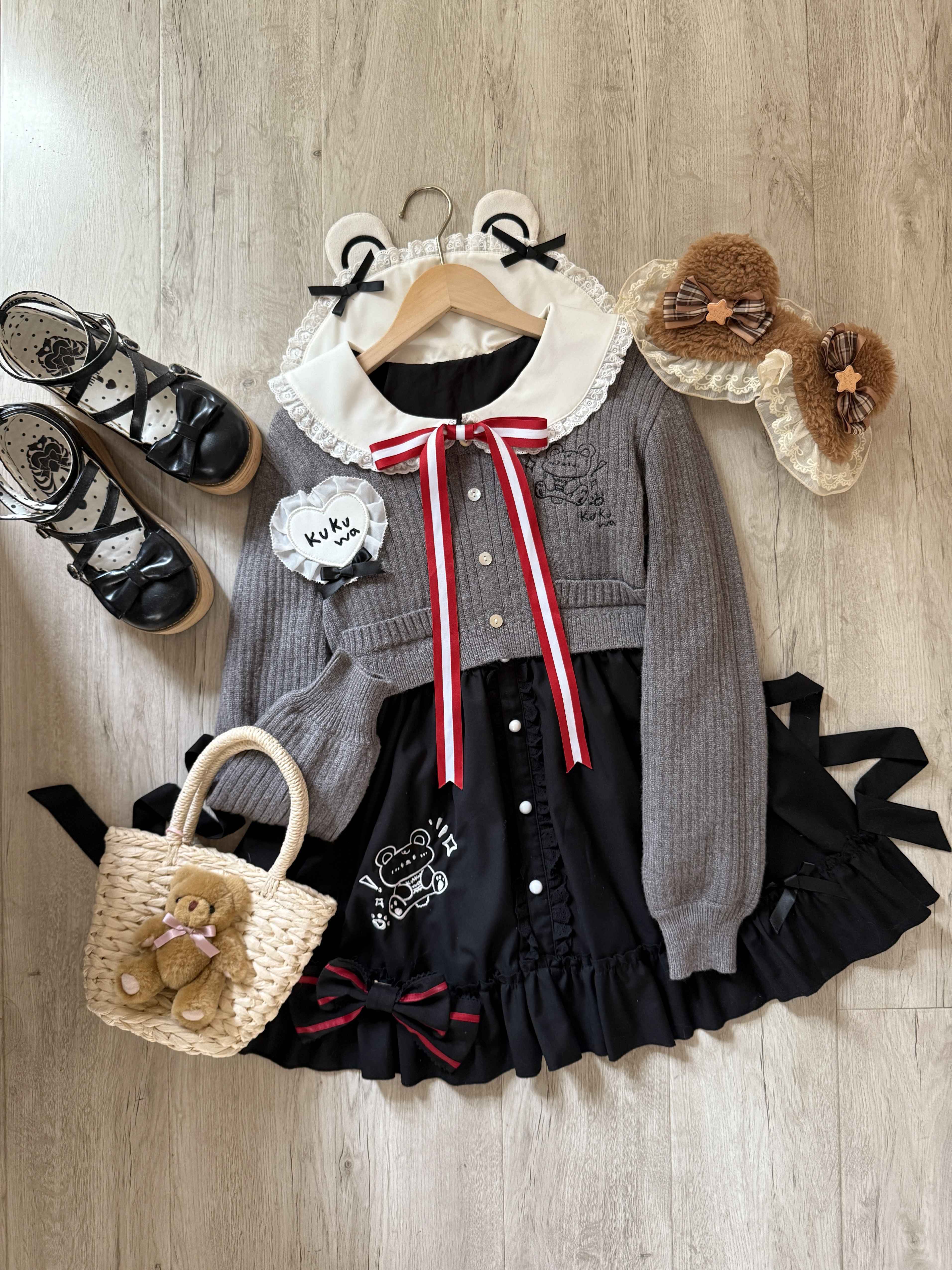 kukuwa_Angel_Bear_Embroidered_Bow_Badge_Academy_Knit_Women's_Long_Sleeve_Op_983401284589_MISSTT