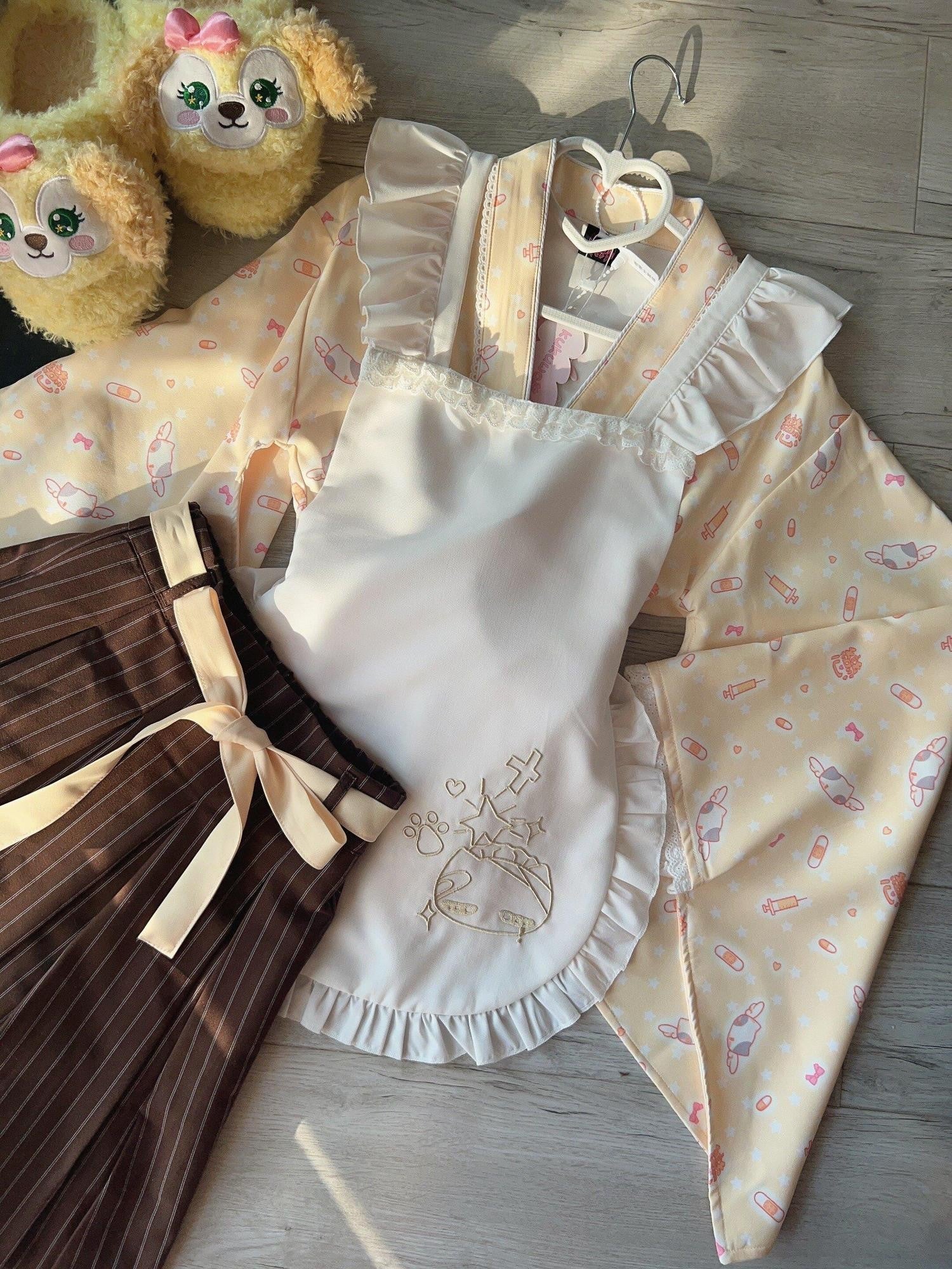 kukuwa Angel Kitty Embroidered Allover Open Front Maid Apron Women's Skirt Sets