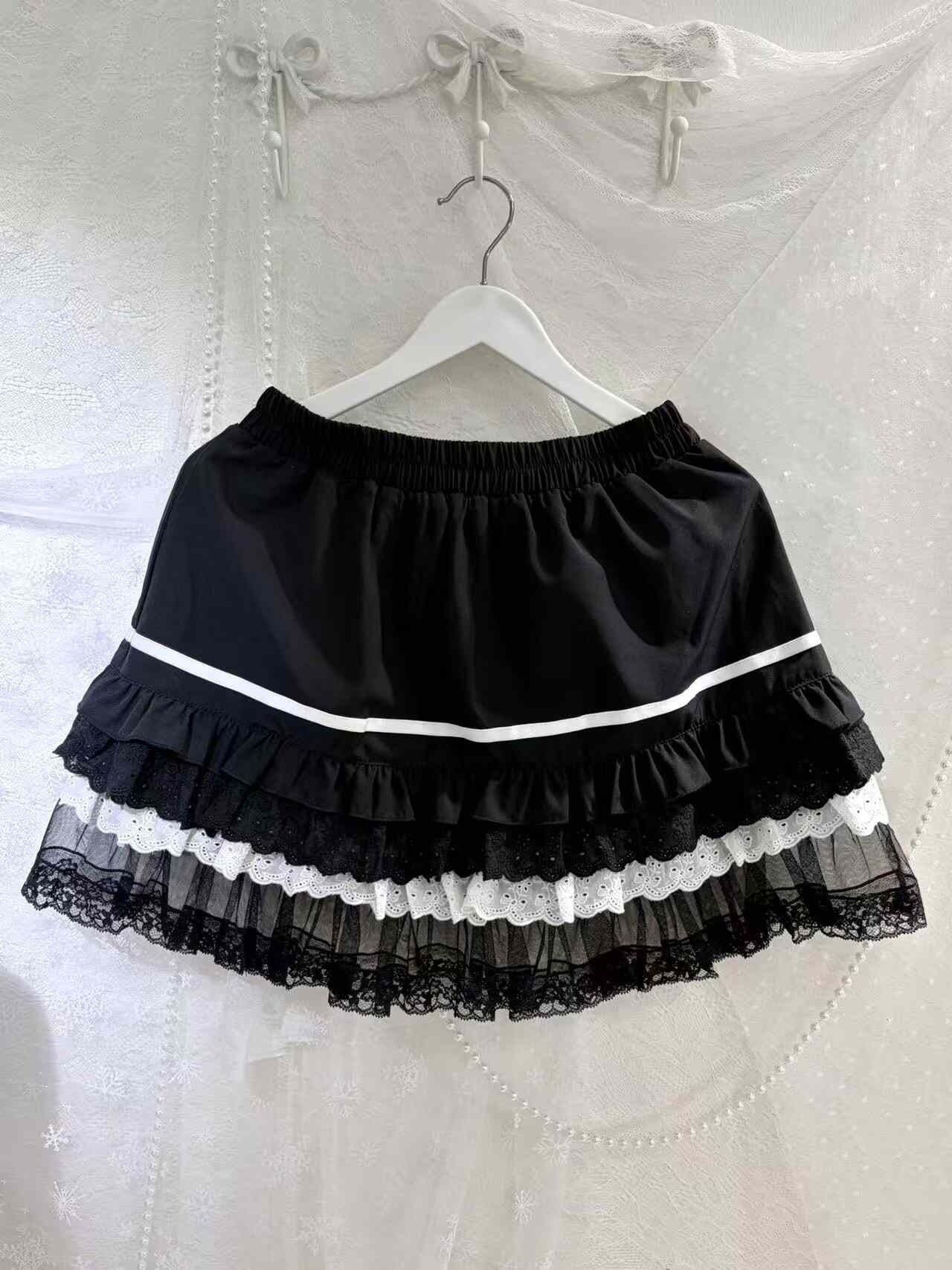kukuwa_Gothic_Bat_Chain_Cross_Embroidered_Bell_Sleeves_Women's_Skirt_Sets_1035801284376_MISSTT